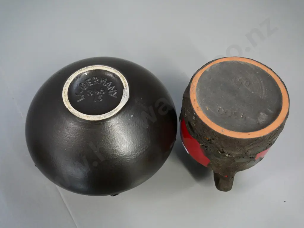 2 German pottery red-glaze and rough textured vases - jug H-160 Image 1++