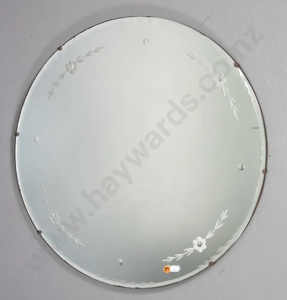 retro circular scalloped edge wall mirror Diam-530 Image 1++