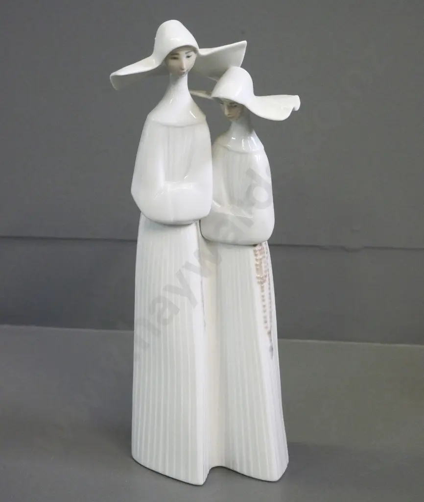 Lladro figurine - 2 nuns, No. 4611 - H-350 Image 1++