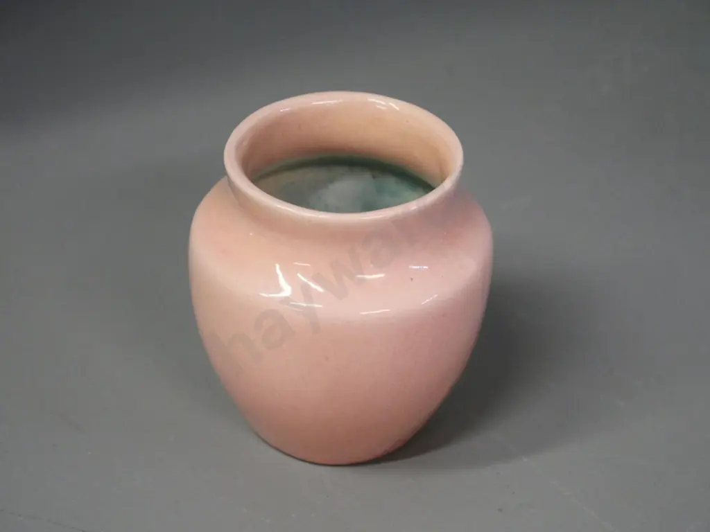 small O.C. Stephens pink glaze vase H-90 Image 1++