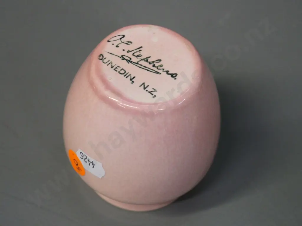 small O.C. Stephens pink glaze vase H-90 Image 1++