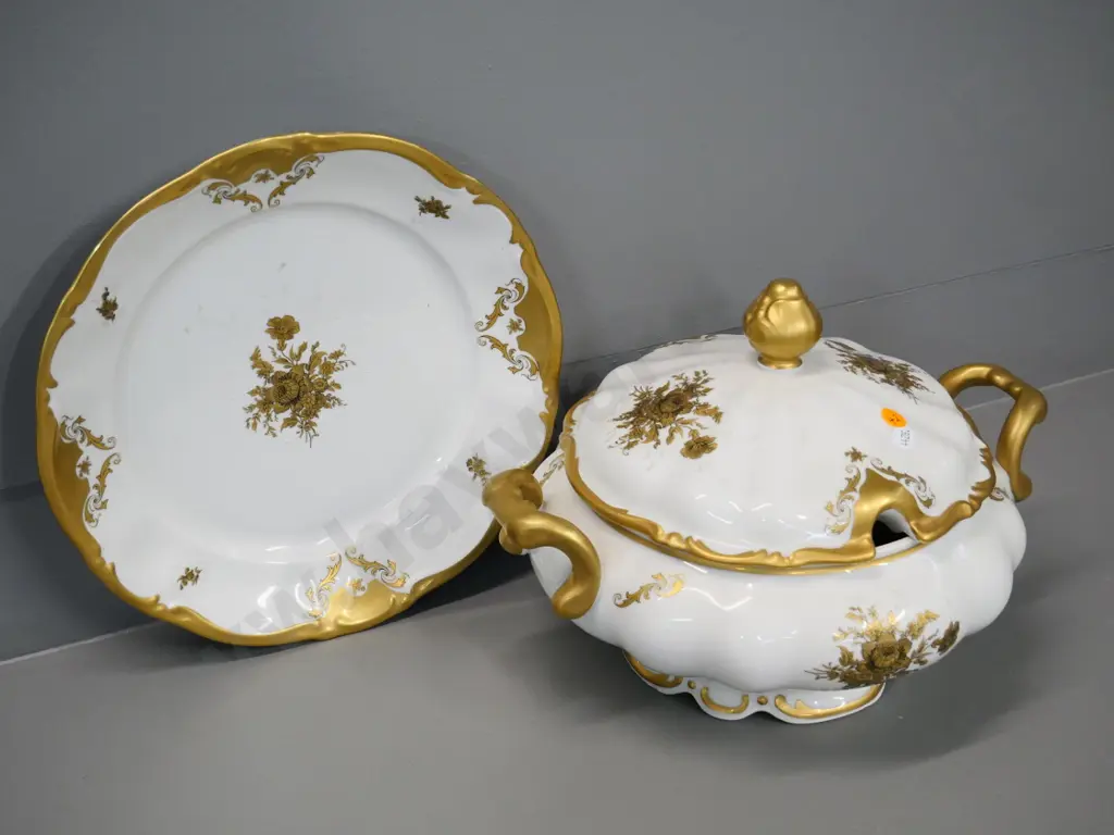Limoges handled large soup tureen and plate - white glaze with gilt decoration H-220 W-310 at handles Image 1++