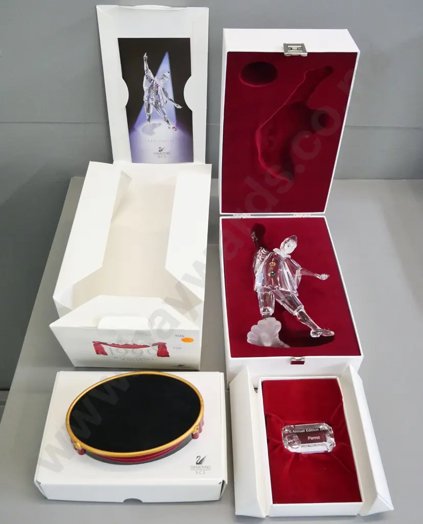 Swarovski 1999 Masquerade Pierrot figure H-200 in fitted case w/outer box & additional boxed plaque Image 1++