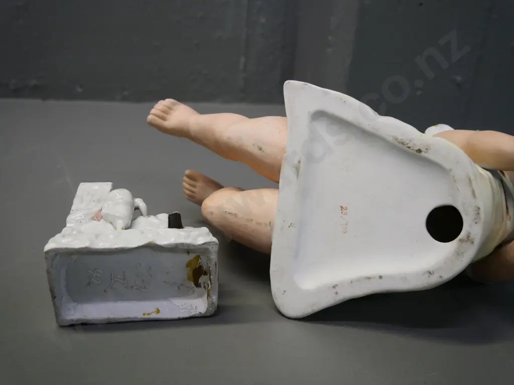 vintage soft porcelain figure H-180 L-280 and a small porcelain figure of a couple getting into bed H-180 L-280 Image 1++