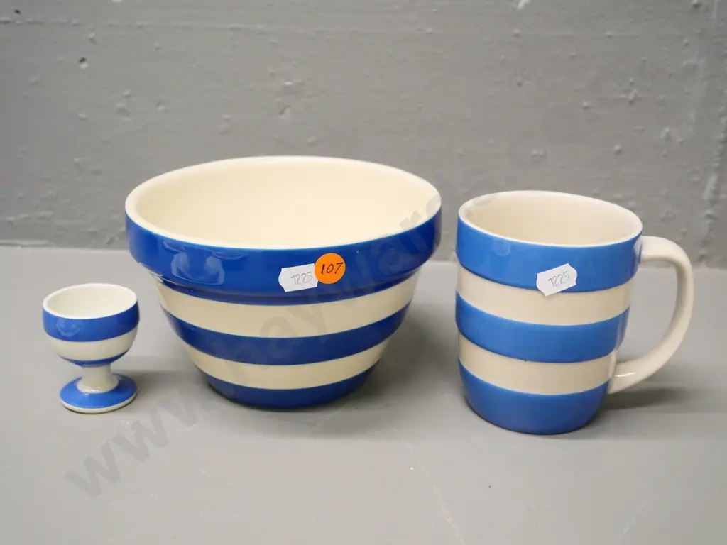 3 pieces blue stripe Cornish kitchen ware - eggcup, mug and mixing bowl - diameter 160 Image 1++