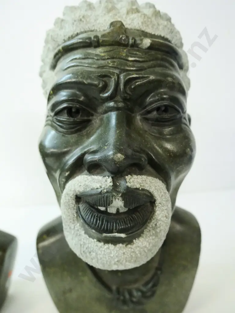 pair of carved stone busts - Nelson & Winnie Mandela, signed Farai Gatsi - chips to face of Nelson H-440 Image 1++