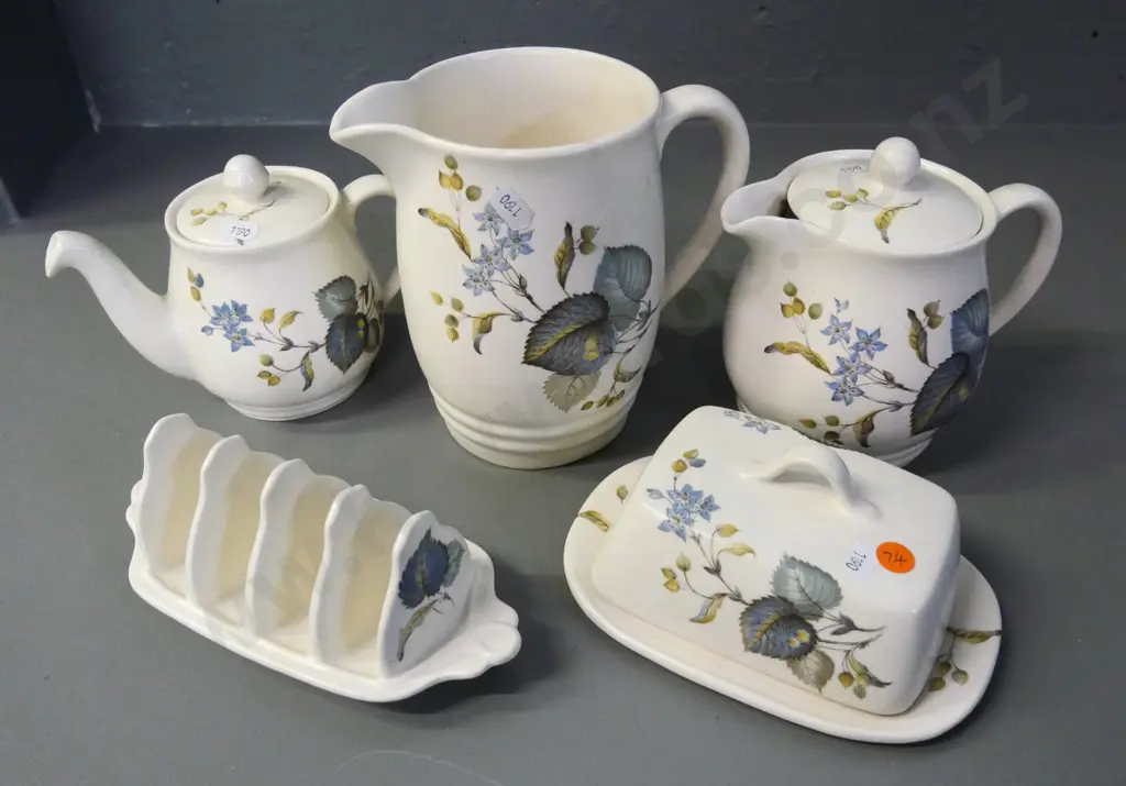 Sylvac breakfast ware - covered butter, toast rack, teapot, milk jug etc. - tallest jug H-170 Image 1++