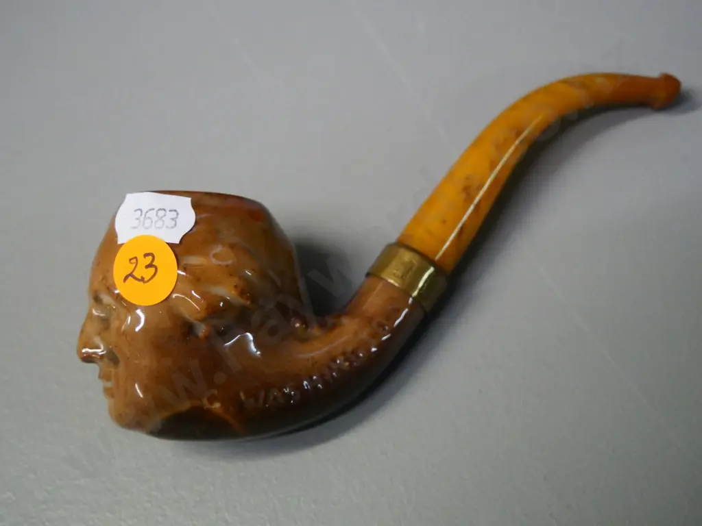 ceramic 'Baronite' Dutch smoker's pipe with George Washington theme, faux tortoise shell stem L-150 Image 1++