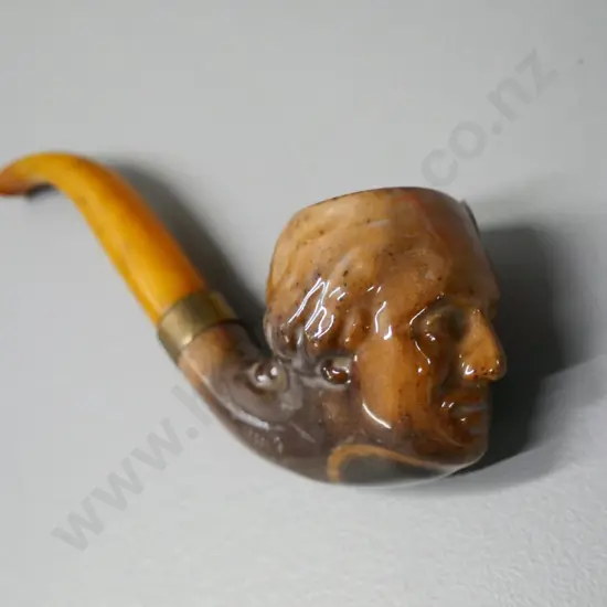 ceramic 'Baronite' Dutch smoker's pipe with George Washington theme, faux tortoise shell stem L-150