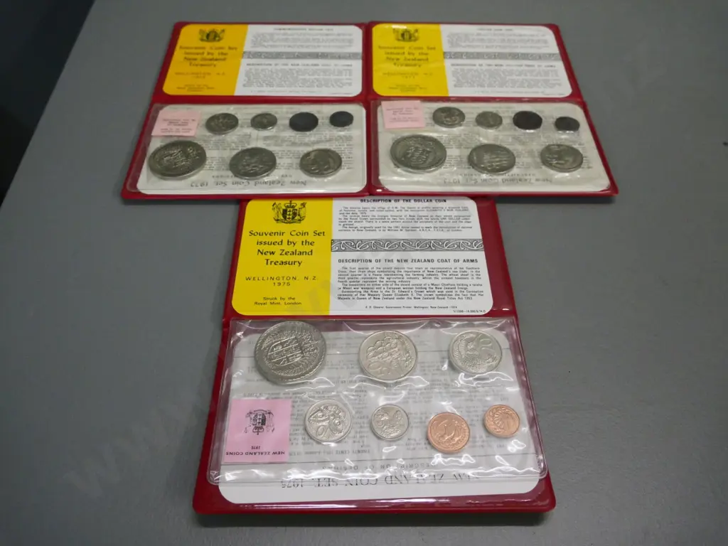 3 New Zealand annual collector coin sets - 1972, 1973, and 1975 Image 1++