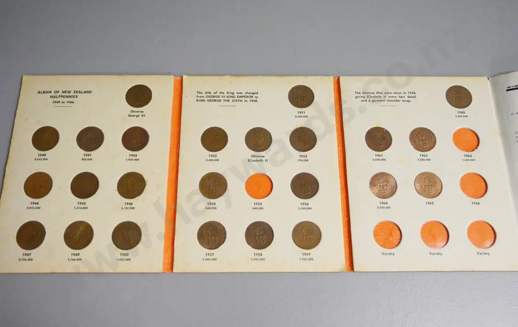New Zealand coins folder - Ha'pennies 1940-1965, with partial contents Image 1++
