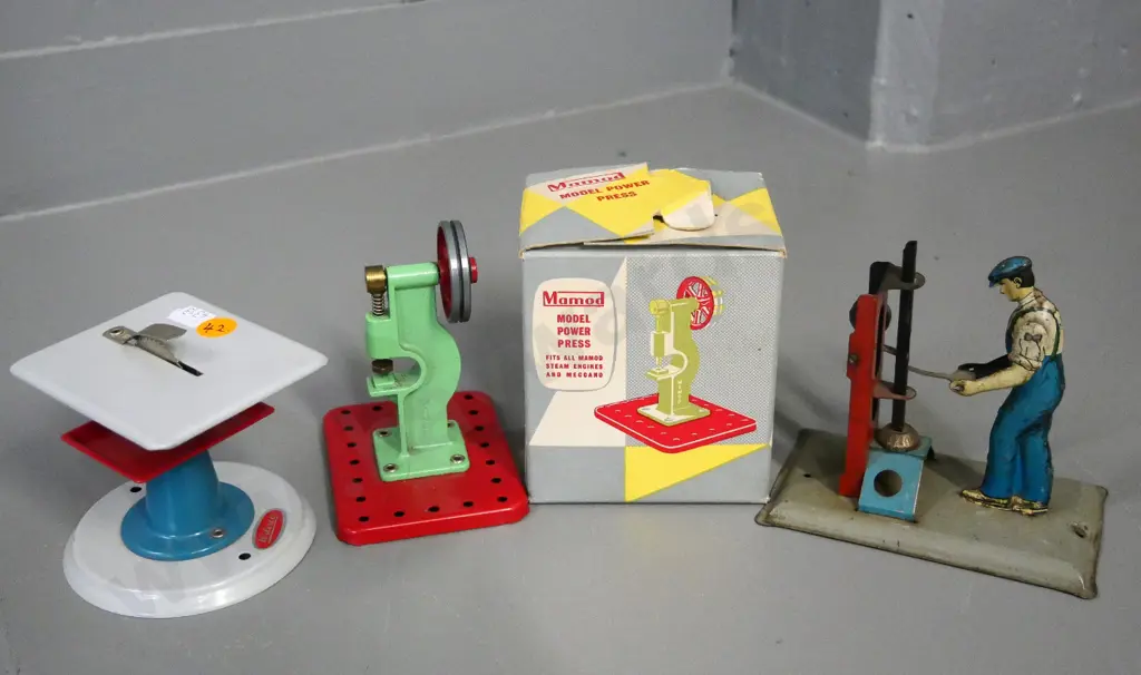 3 toy flywheel driven mechanical workshop tools - Mamod power press w/box, table saw, tin workman Image 1++