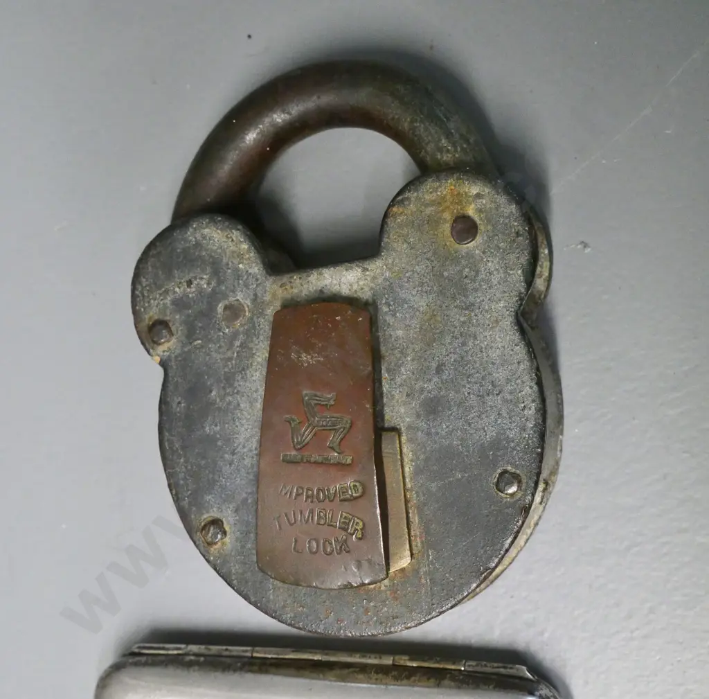 sterling silver cigarette case in dented restorer's condition, and a vintage heavy duty padlock, no key Image 1++