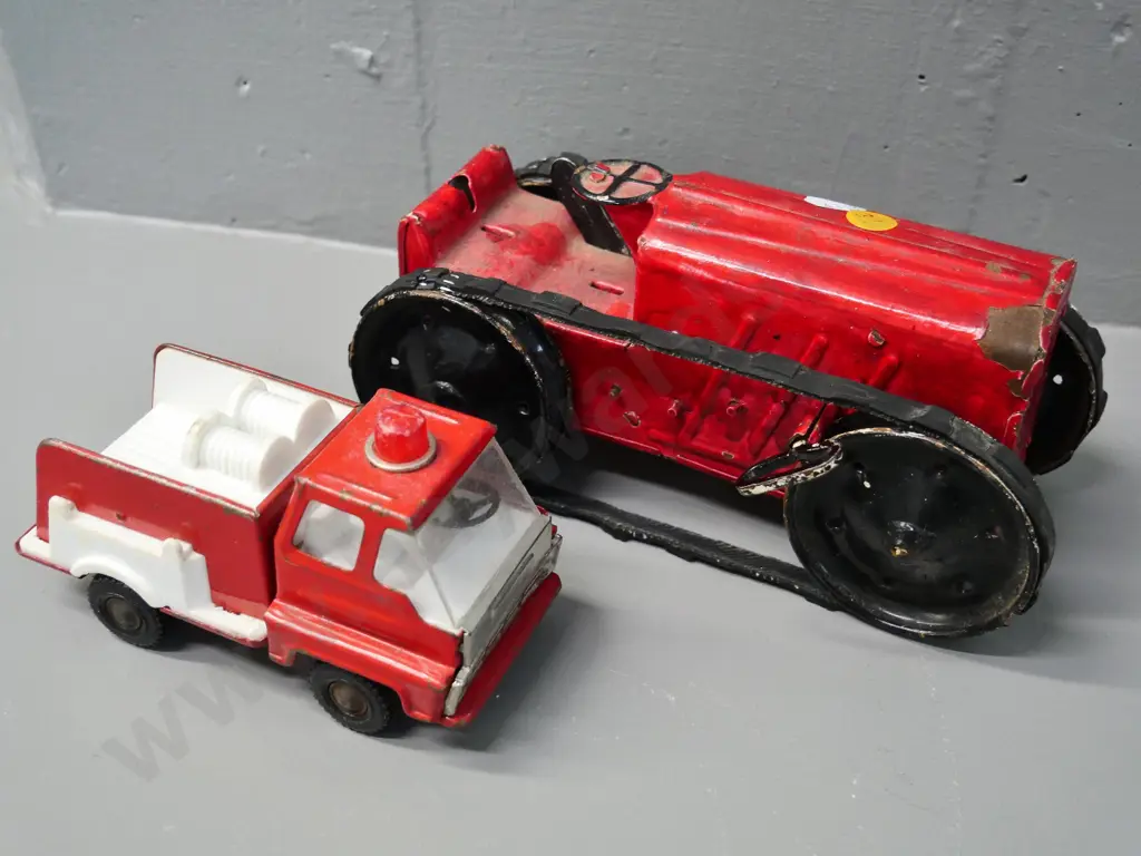 vintage key-wind tin toy caterpillar style tractor - going - H-100 L-210 W-90 - and a Japanese fire truck Image 1++