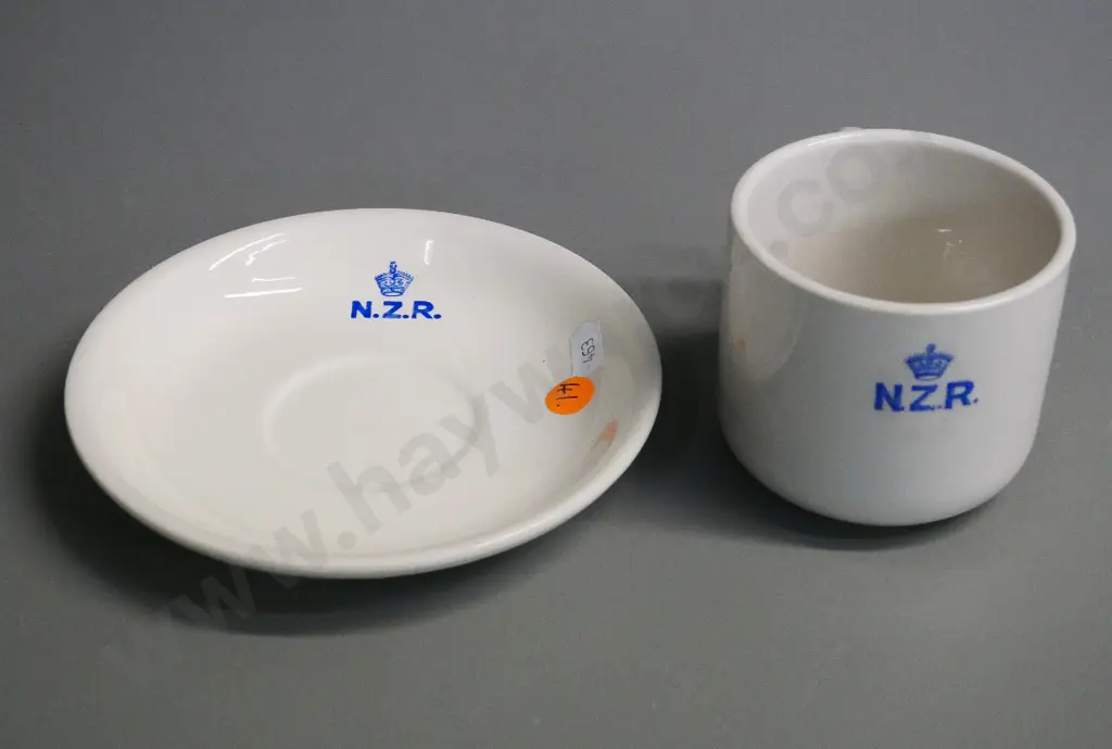 Crown Lynn New Zealand Railways cup & saucer - fine cracks to both pieces Image 1++