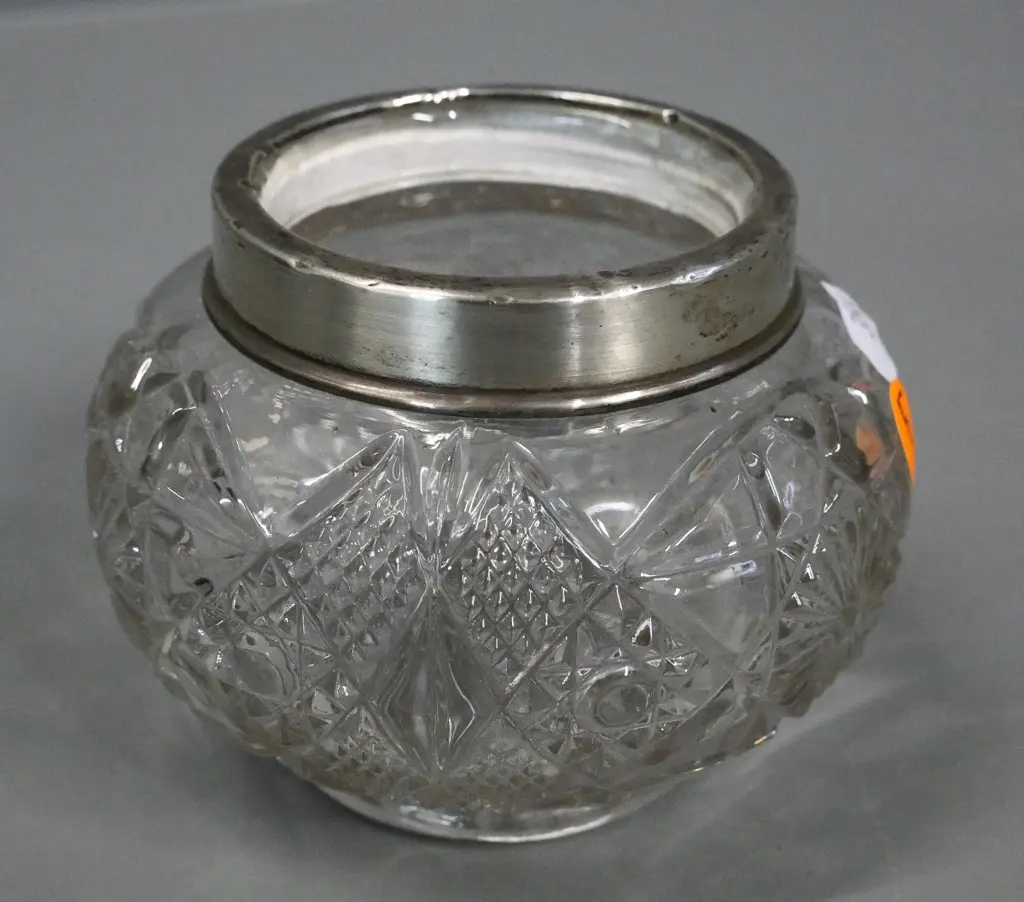 sterling silver rimmed depression glass vase H-80 D-100 Image 1++