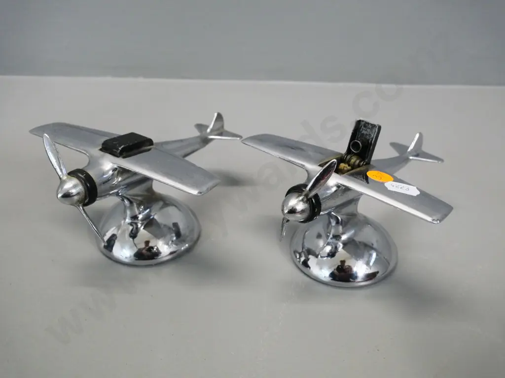 2 chrome aeroplane themed table lights H-70 L-150 - spring lock on one is not working Image 1++