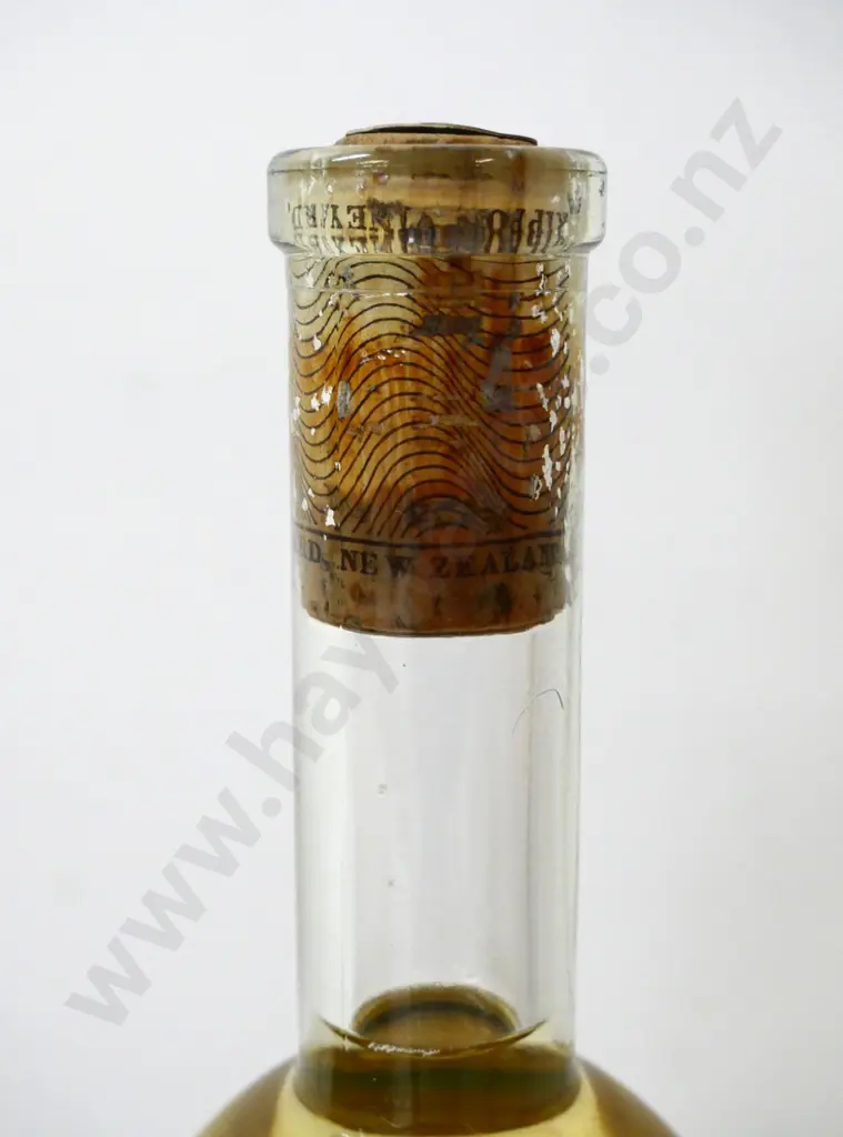 bottle of 1999 Rippon white wine with Ralph Hotere label Image 1++