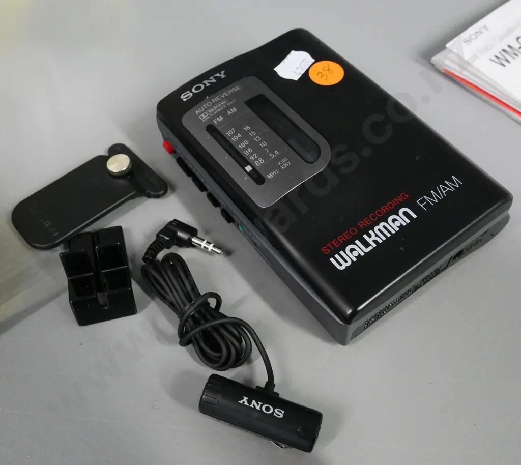 retro Sony Walkman GX35  and Aiwa HS-J07 cassette recorders, pair of Aiwa headphones, accessories Image 1++
