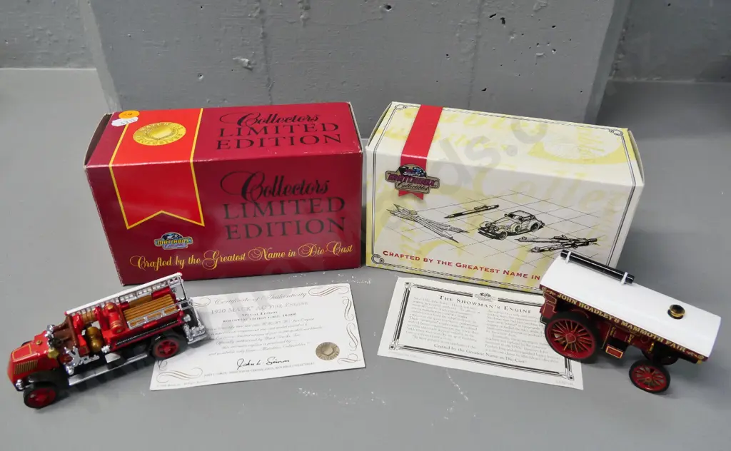 2 Matchbox Collectables die-cast vintage vehicles, original packaging w/certificates - Showman's Engine & Mac fire truck Image 1++