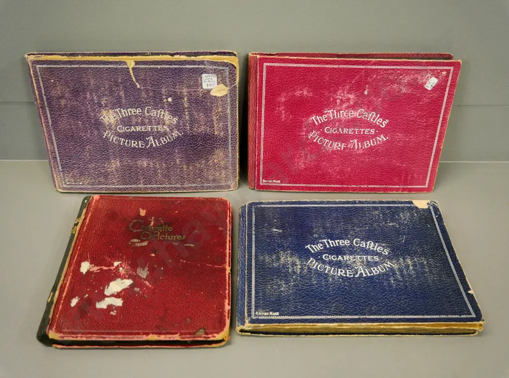 4x Three Castles cigarette card albums Image 1++
