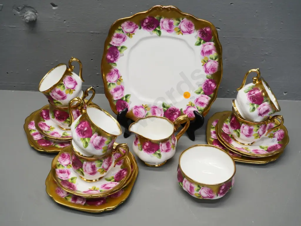 Royal Albert heavy gilt Old English Rose 21-piece tea set Image 1++