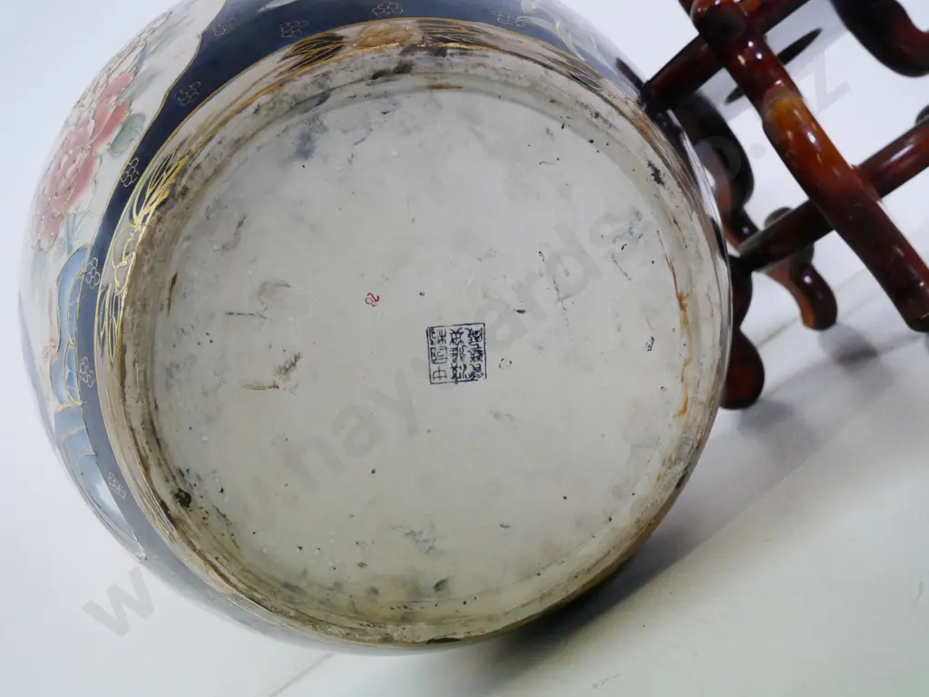 Chinese hand-painted large fish bowl with wooden stand H-300 Diameter 380 Stand H-250 Image 1++