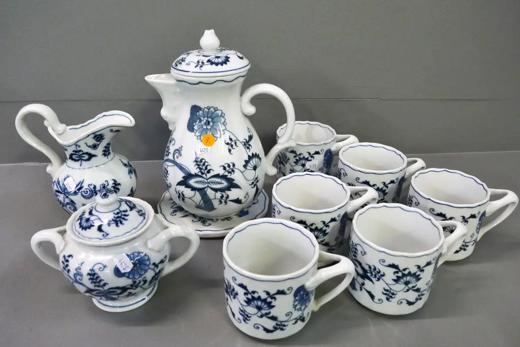 Blue Danube coffee set - coffee pot with stand, creamer, sugar and 6 coffee mugs Image 1++