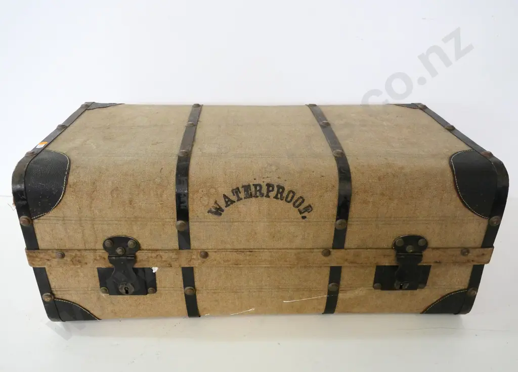 vintage travel trunk - canvas & board w/ metal strapping & catches, leather corners: staining and wear H310 W740 D410 Image 1++