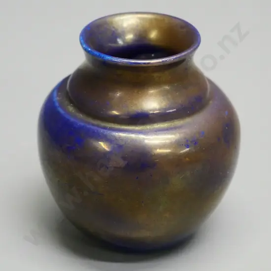small heavy OC Stephens pottery vase with blue and gold lustre finish H-70