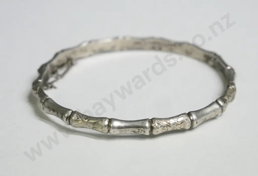 silver bracelet with safety chain stamped H&S stg sil made in NZ Image 1++