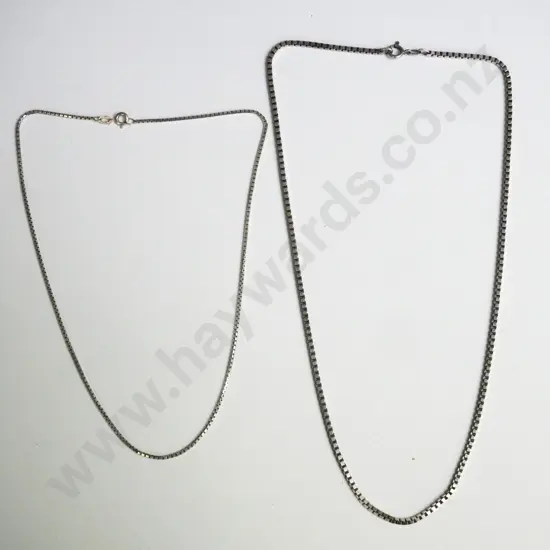 2 silver chains both stamped 925  Italia