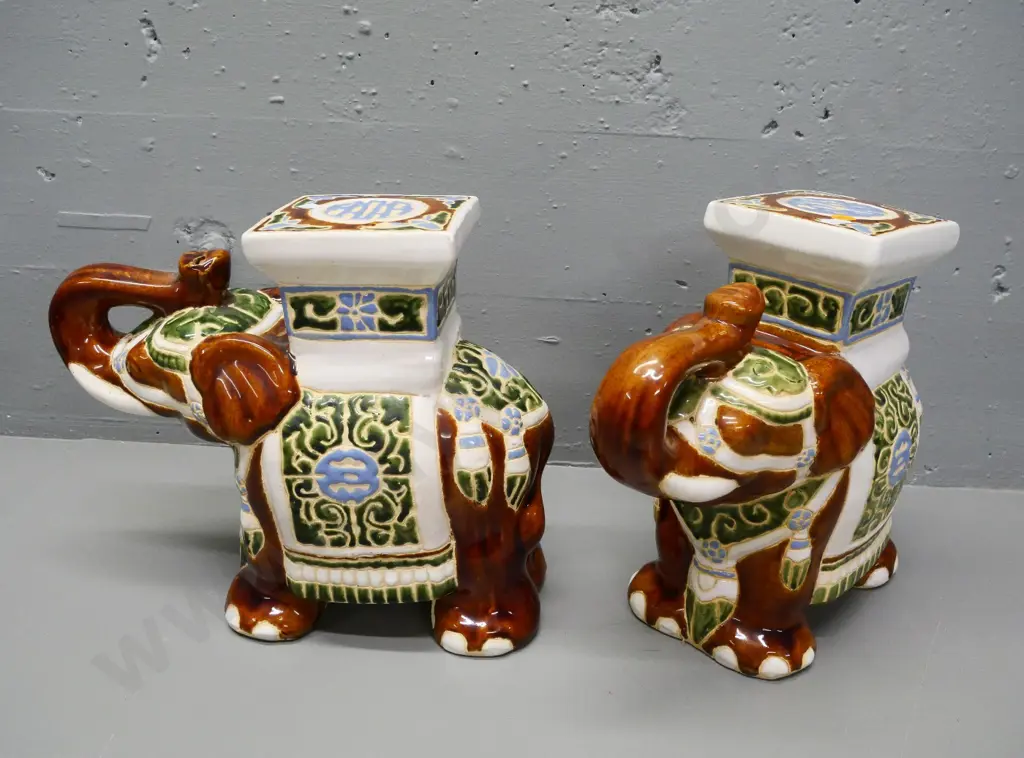 pair of ceramic elephant plant pot stands - each H-280 L-320 Image 1++