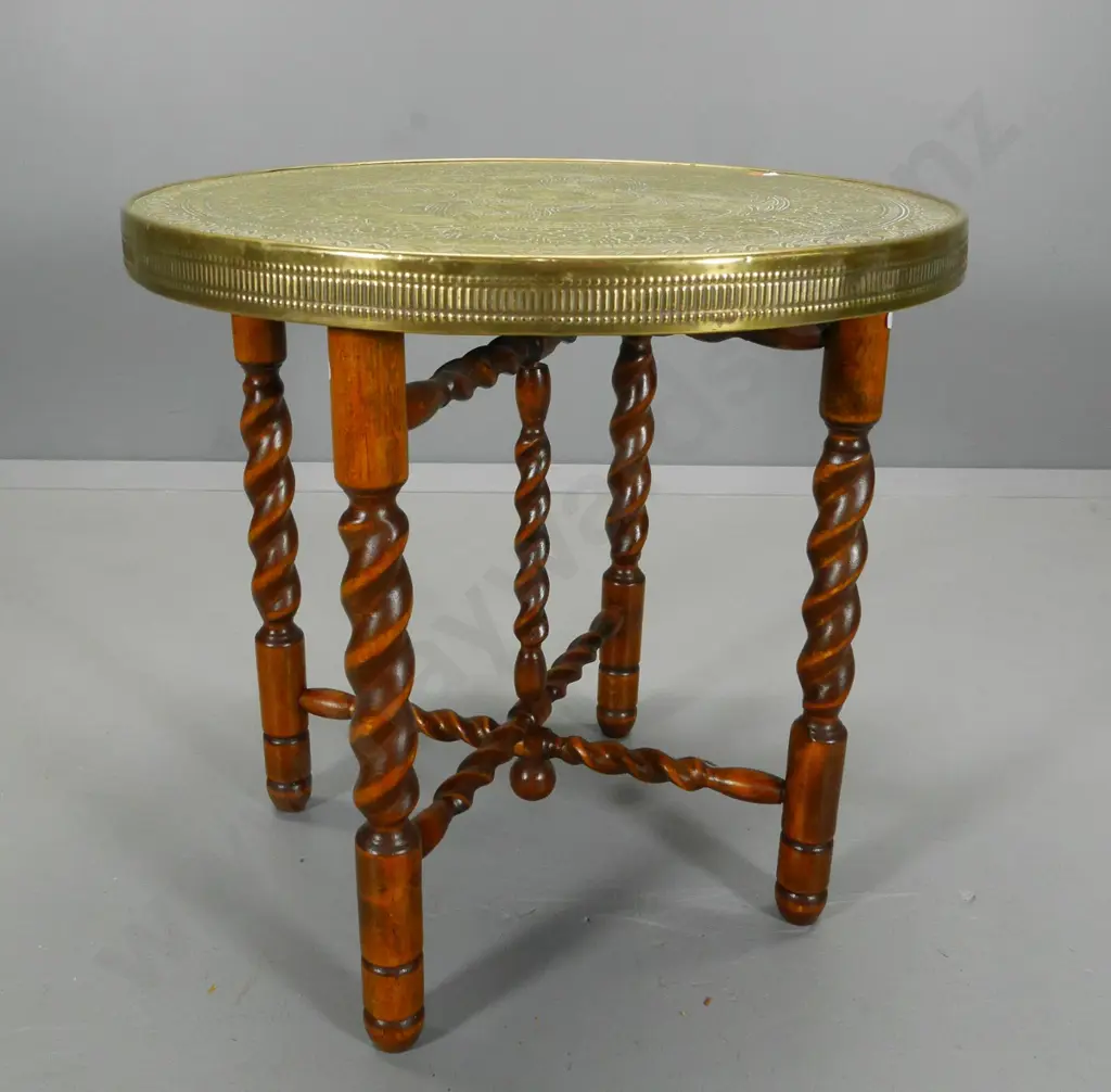 vintage occasional table with pressed brass top, folding twist-carved legs H-580 Diameter 590 Image 1++
