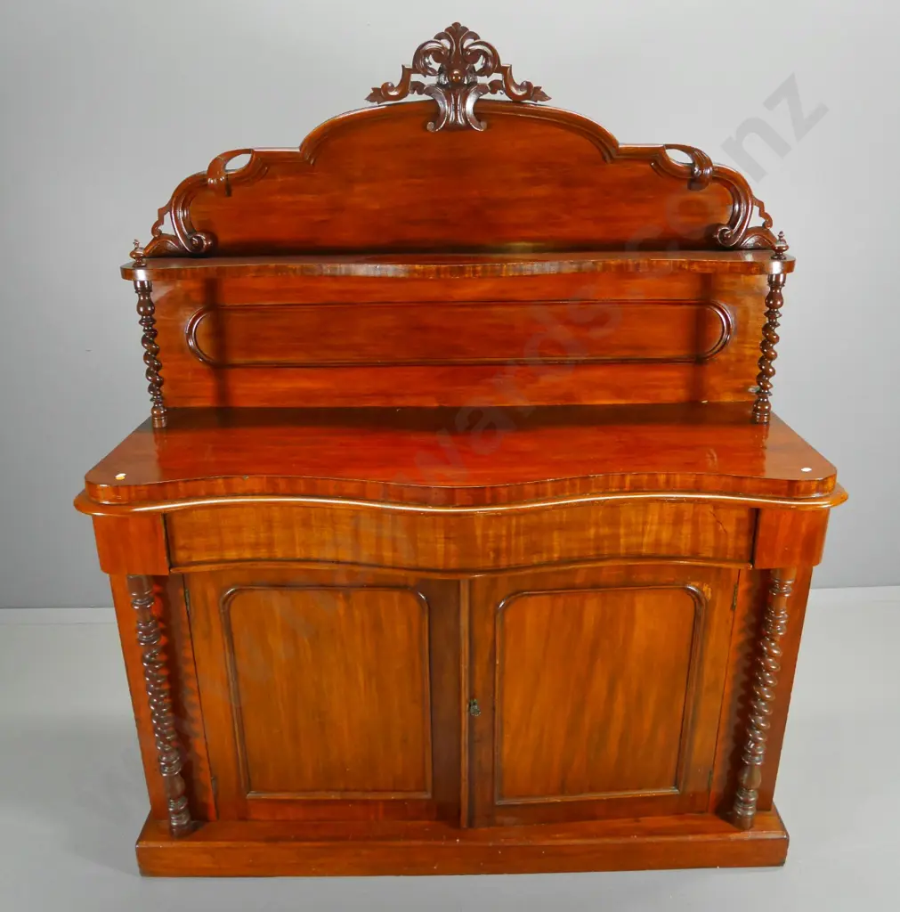 large Victorian mahogany bow front chiffonier w/ carved detail, barley twist columns, internal cupboard H1670 W1370 D490 Image 1++