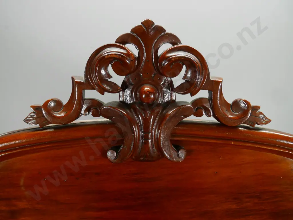 large Victorian mahogany bow front chiffonier w/ carved detail, barley twist columns, internal cupboard H1670 W1370 D490 Image 1++