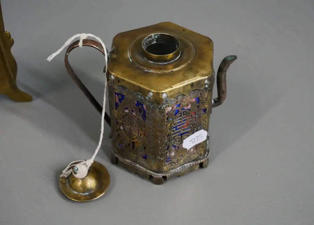 2 small art nouveau style brass picture frames H-150 W-100 and a small Asian porcelain teapot in filigree covering Image 1++