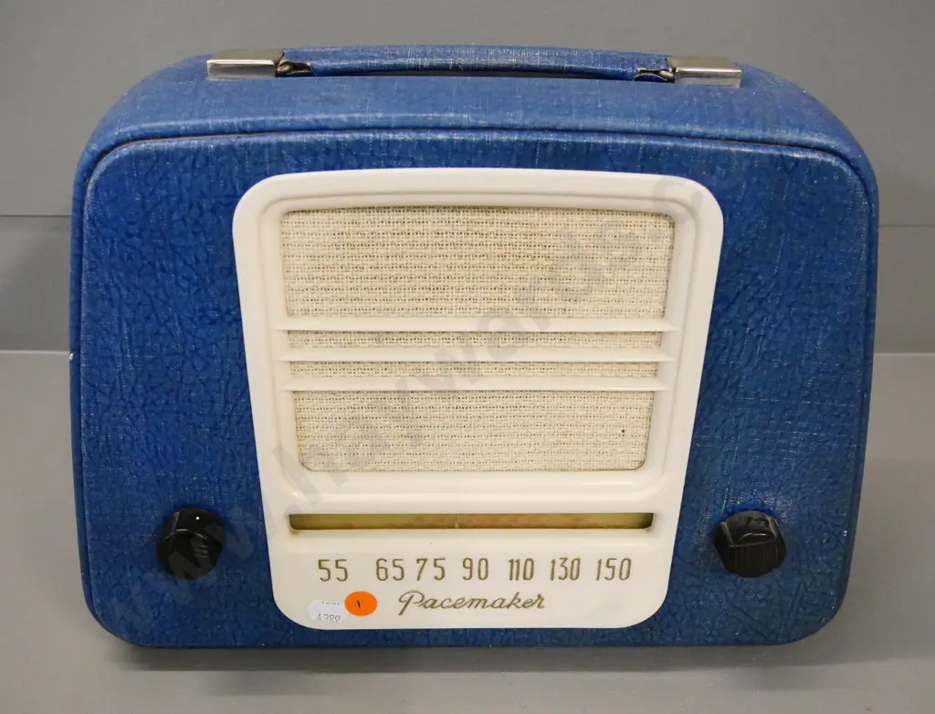 Pacemaker vinyl and plastic cased portable valve radio H-250 W-340 - going Image 1++