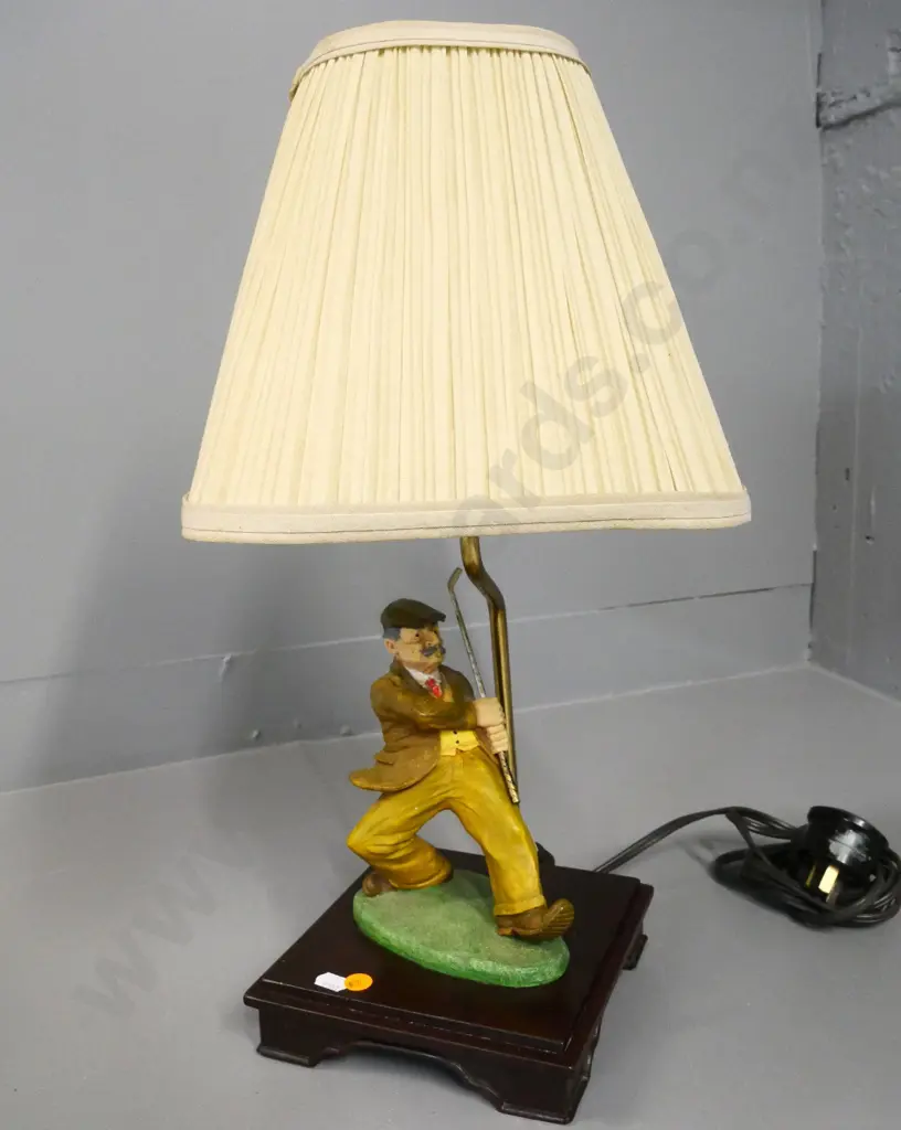 ceramic golfer figure table lamp on wood base, H-490 including pleated shade Image 1++