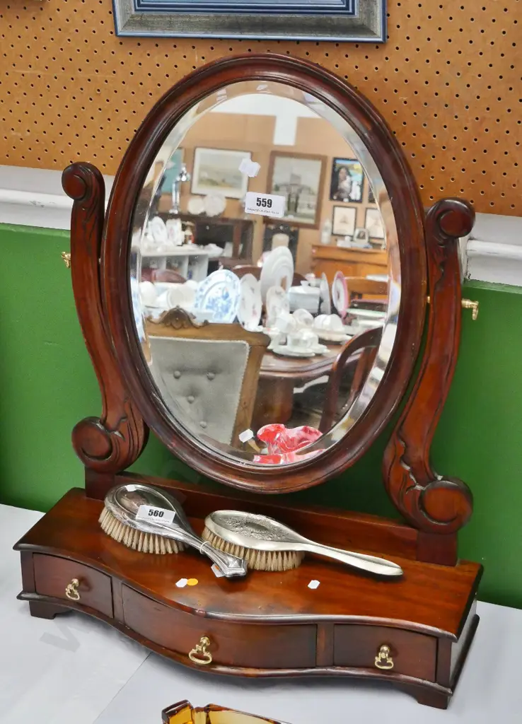 mahogany cheval mirror with carved mirror brackets, 3 drawers, bevelled mirror H-760 W-600 D-220 Image 1++