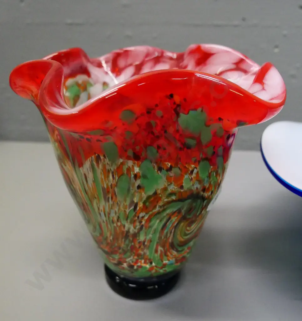 2 pieces of art glass - a multi-colour mottled vase H-180 and a blue millefiore white-lined hat vase/bowl Image 1++