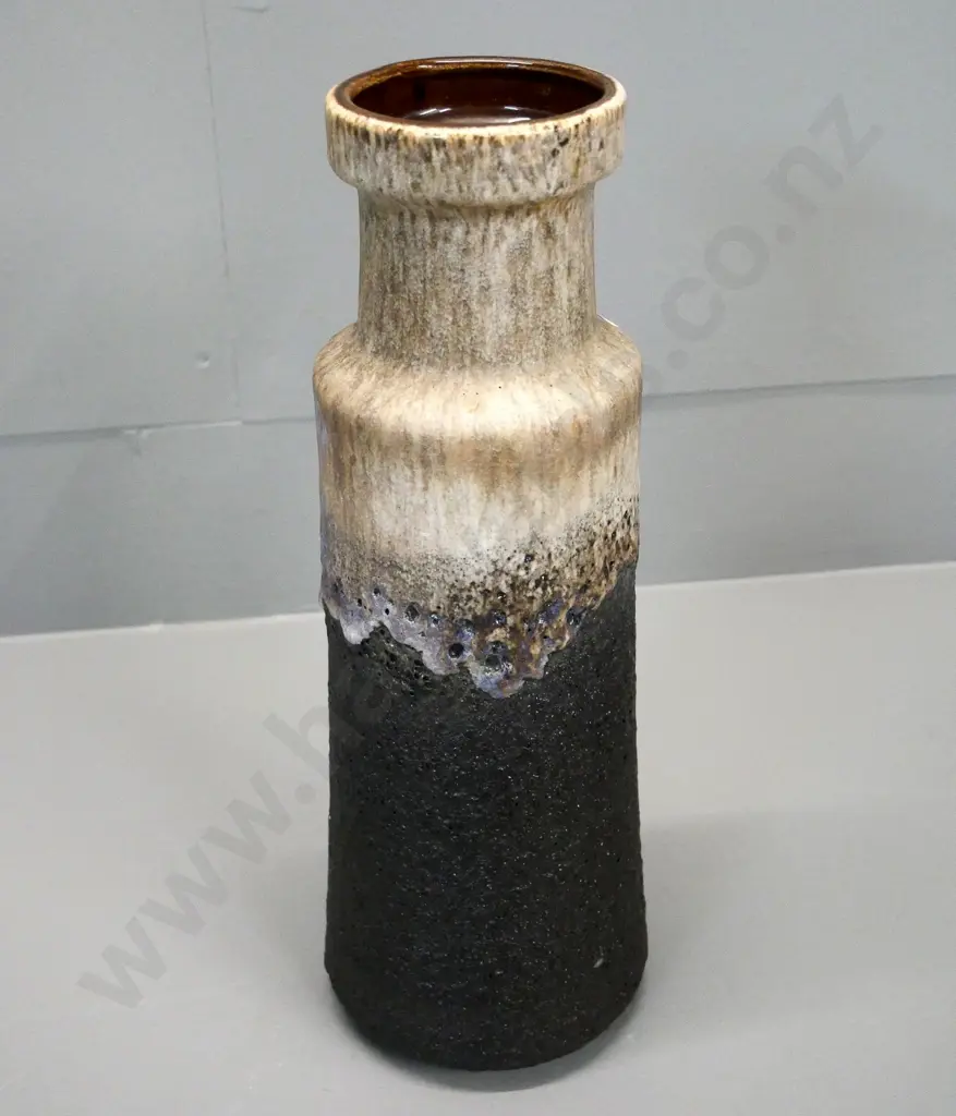 brown German pottery vase H-320 Image 1++