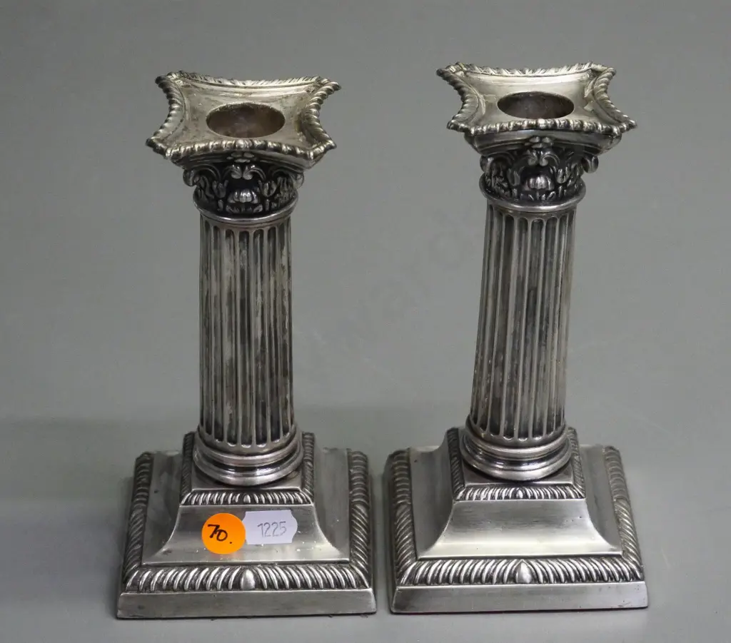 pair of silver plated column-stemmed candle holders H-160 Image 1++