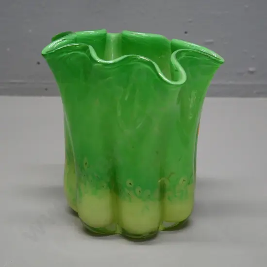 green fluted & frilled art glass vase H-170 Diameter 150