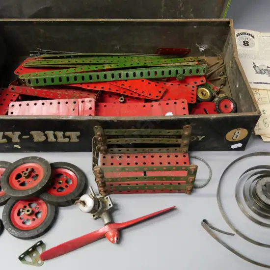 vintage set of Ezy-Built meccano-style construction toy - wear, corrosion, damage to tin, booklets tattered
