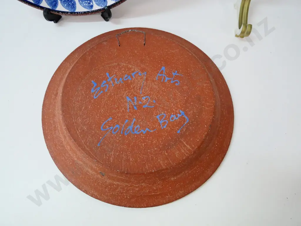 two hand-painted Estuary Arts Golden Bay decorative chargers/plates with wire hangers - diameter 340 Image 1++