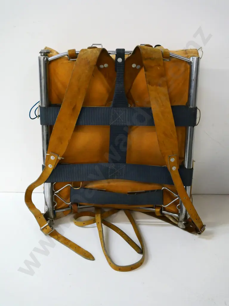 retro Hallmark 'Everest' canvas tramper's pack with metal frame, leather straps H500 W430 Image 1++