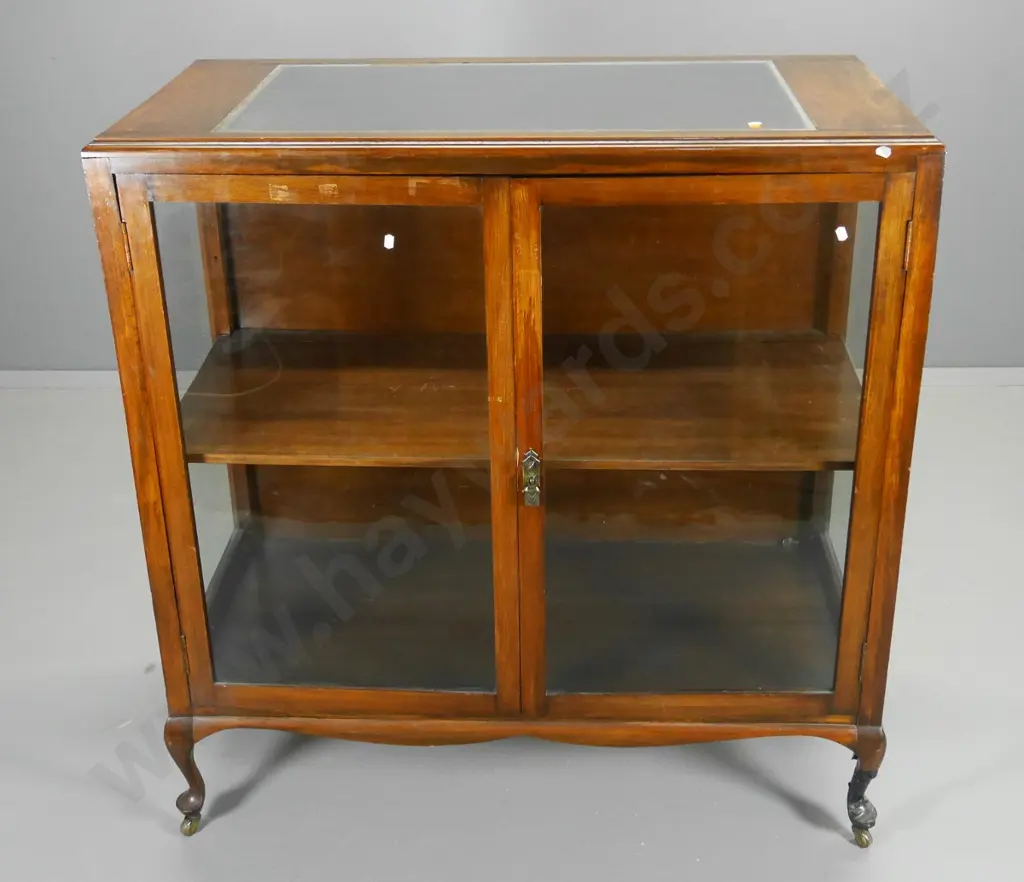 beech cab leg display cabinet on casters with glazed top and sides, lockable, w/ key. Marks to polish. H1102 W1070 D510 Image 1++