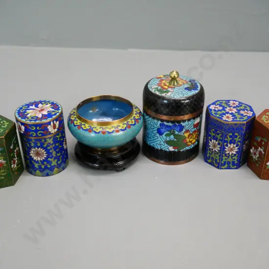 6 pieces of Chinese cloisonne - 5 lidded pots and a small bowl on wooden stand - some have maker's marks. Largest H-100
