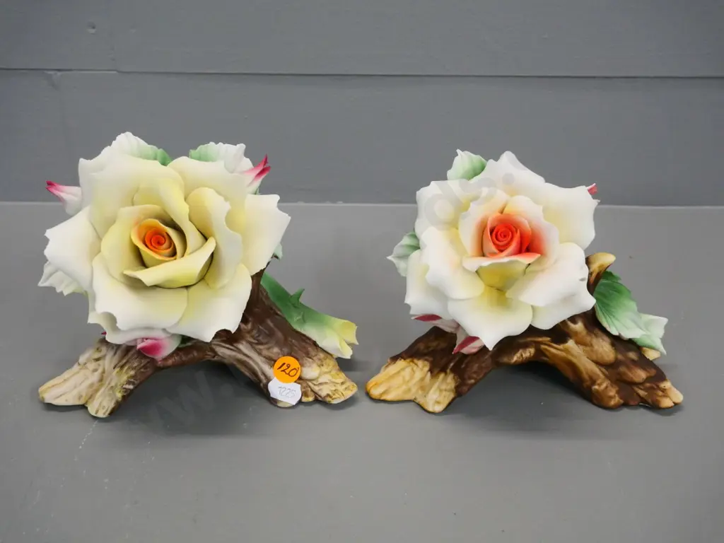 pair of Capodimonte rose ornaments H-140 W-160 Image 1++